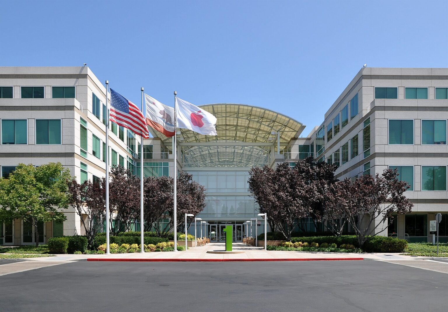 Cinquant’anni di Apple e l’eredità del Pirata Il vecchio quartier generale di Apple al numero 1 di Infinite Loop a Cupertino (Immagine WIkipedia)