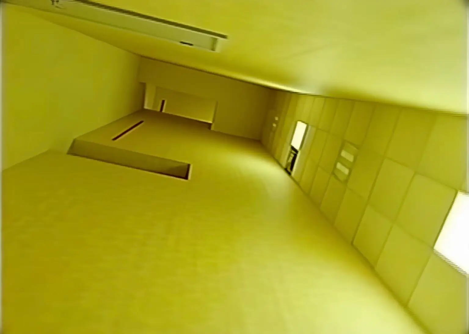 Backrooms: perché fa più paura il vuoto Backrooms (Cortesia A24)