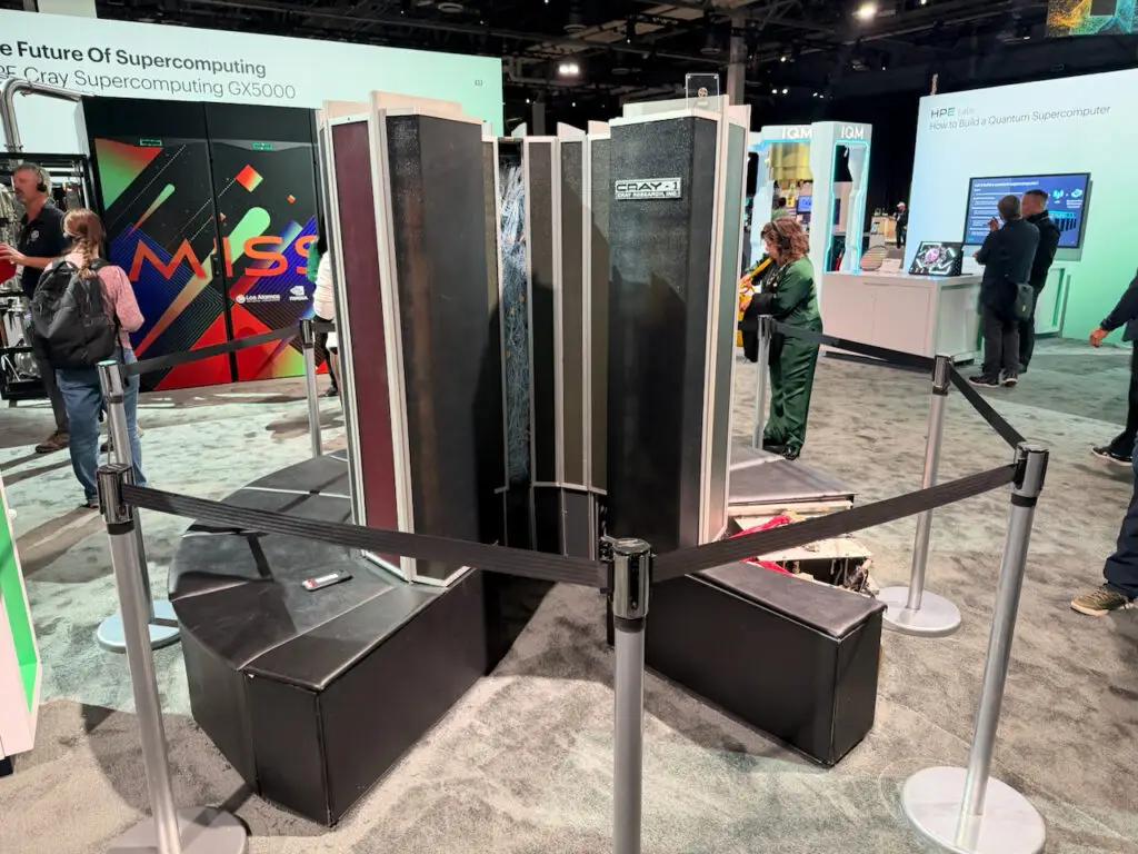 Come funzionava Cray-1, la macchina che inventò il supercalcolo moderno Cray-1 il primo vero supercomputer (Immagine Antonio Dini)
